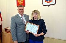 Вручение сертификата конкурса "Успех и безопасность - 2014"